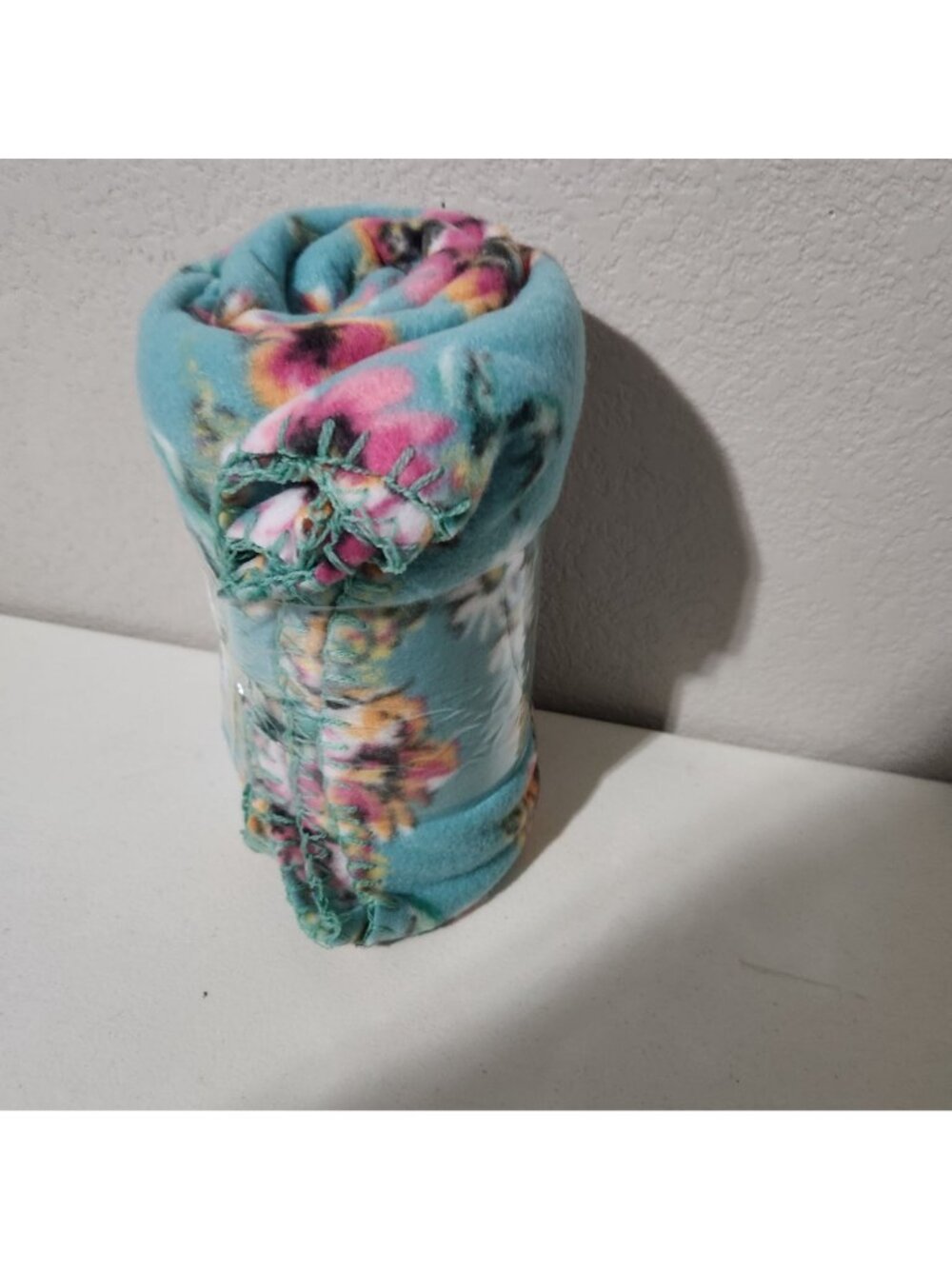 Mainstays Floral Fleece Throw Blanket 50" X 60" Lightweight Cozy Soft Turquoise - Picture 3 of 4